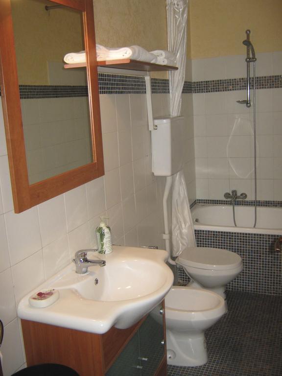 Residenza Tre Marchetti Apartment Верона Стая снимка
